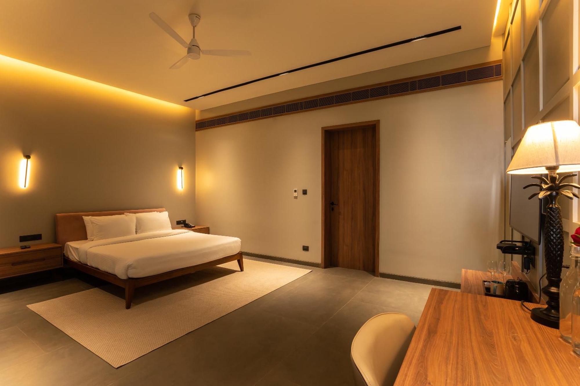 Beyond By Sula Hotel Nashik Exterior photo