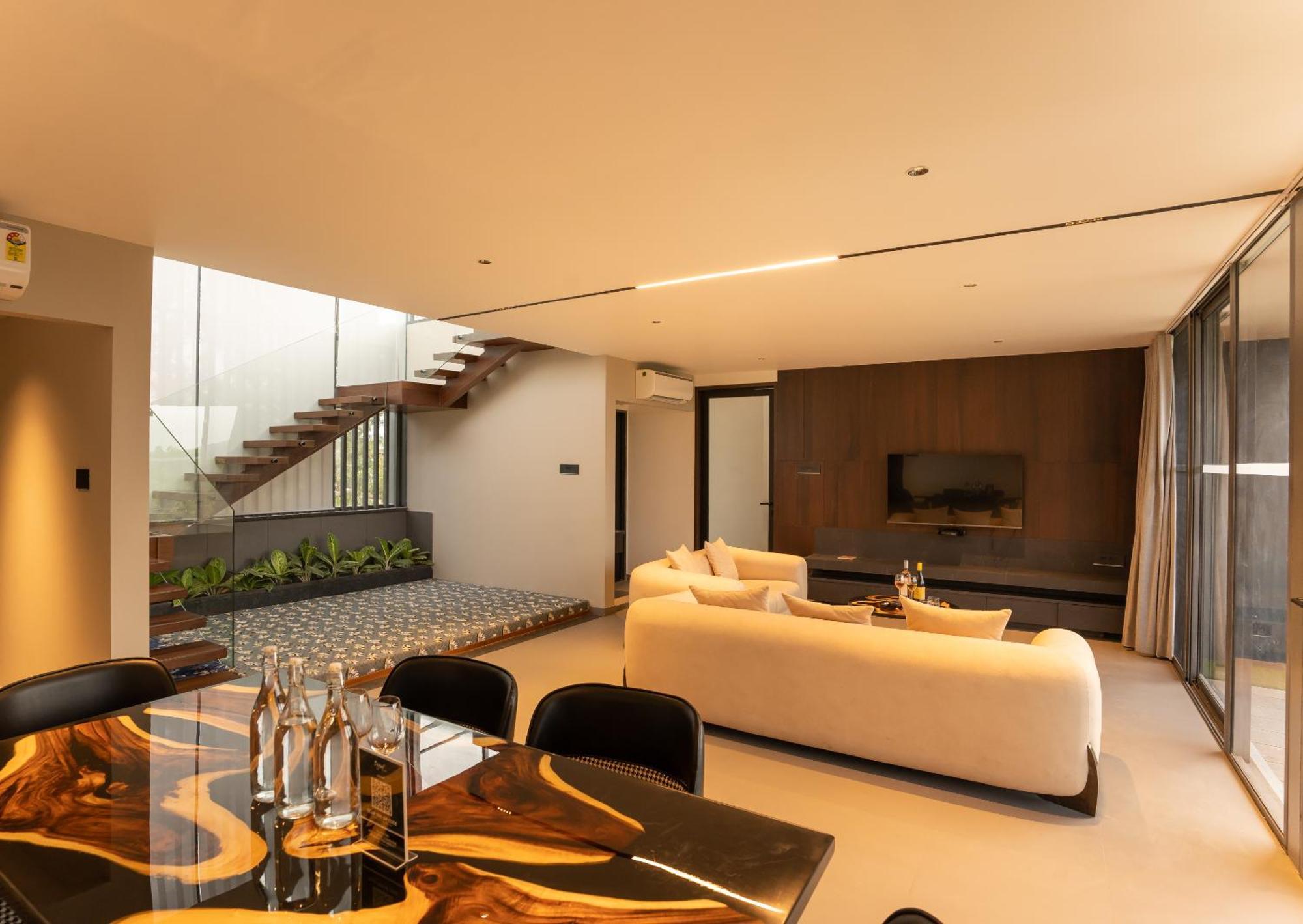 Beyond By Sula Hotel Nashik Exterior photo