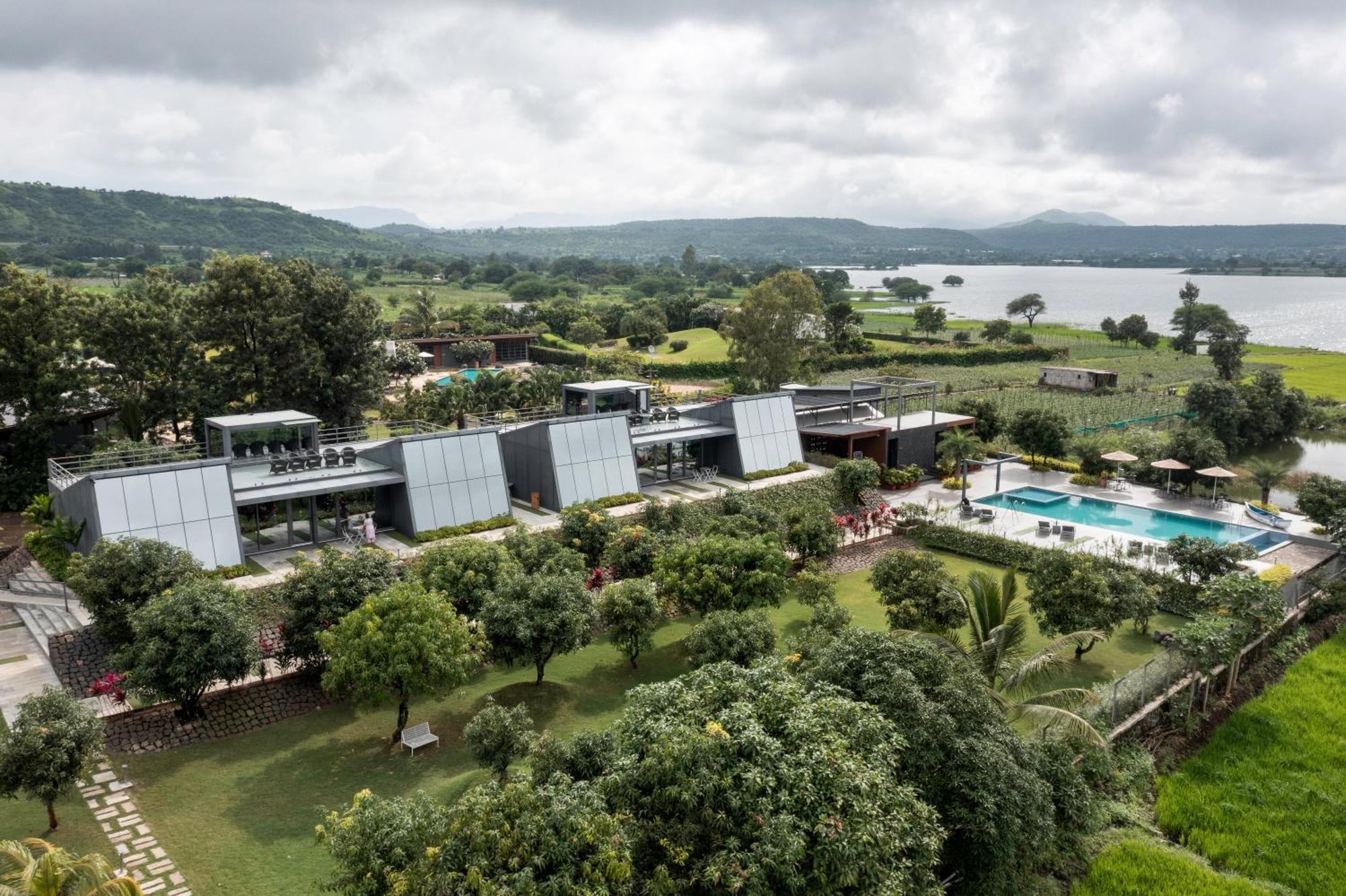 Beyond By Sula Hotel Nashik Exterior photo