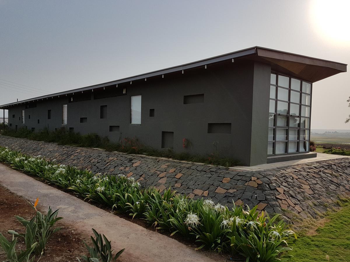 Beyond By Sula Hotel Nashik Exterior photo